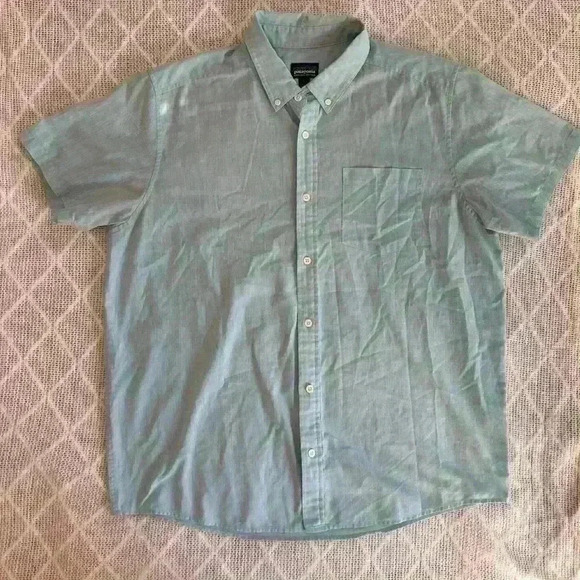 Patagonia Men’s Button Up Blue Shirt. Size Large - Picture 9 of 9